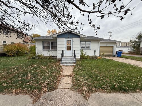 409 W 3rd St, Madison, MN, 56256-1421 | Card Image