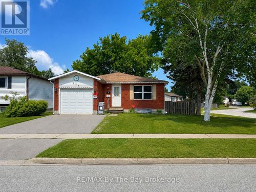 326 Christine Dr, Midland, ON, L4R5A4 | Card Image