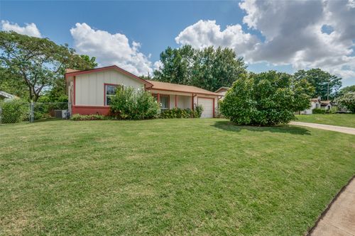 1822 Finley Rd, Irving, TX, 75062-4324 | Card Image