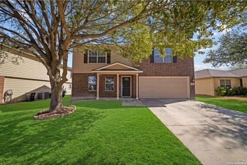 902 Magnolia Bnd, San Antonio, TX, 78251-4282 | Card Image
