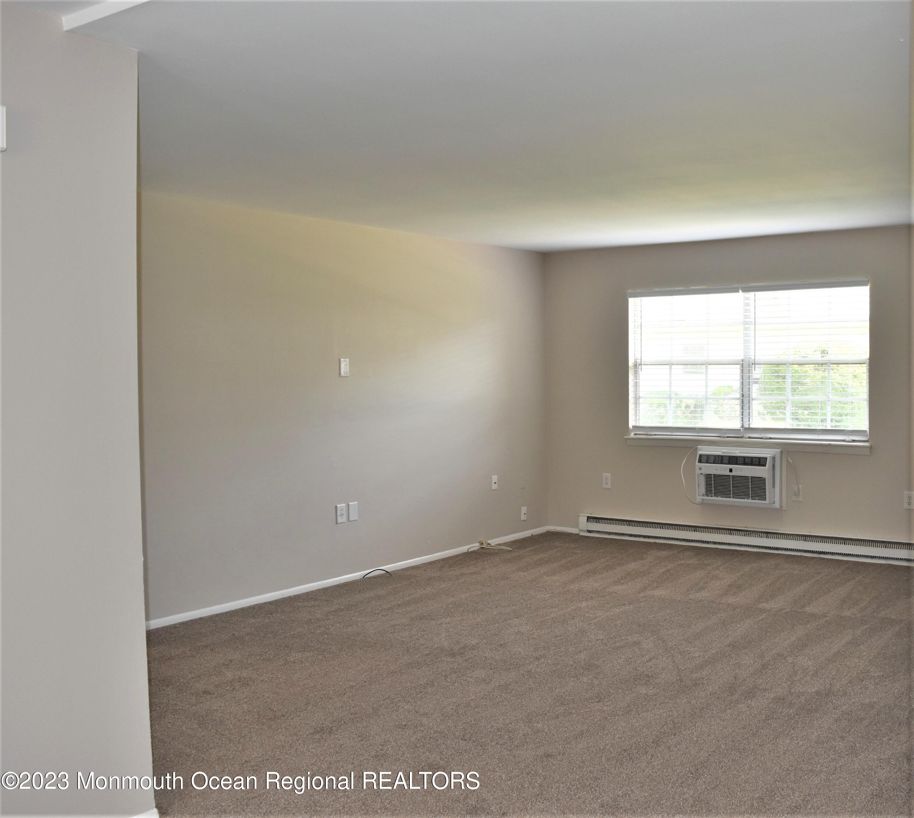 Residential Lease in Eatontown 3