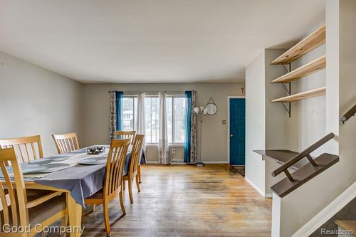 28720 Alden St, Madison Heights, MI, 48071-3029 | Card Image