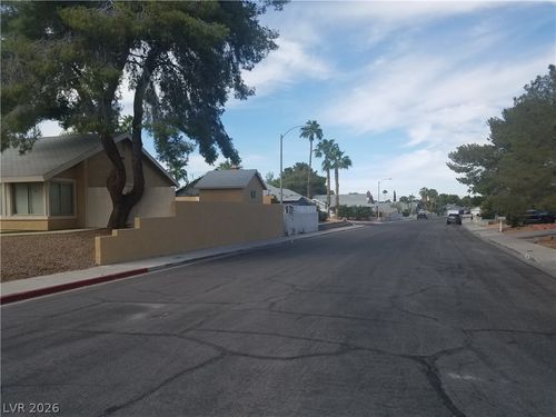 2348 Aqua Vista Ave, Henderson, NV, 89014-3636 | Card Image