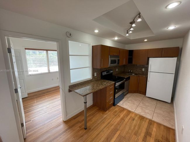 APT-8 - 223 Calabria Ave, Condo with 1 bedrooms, 1 bathrooms and null parking in Coral Gables FL | Image 5