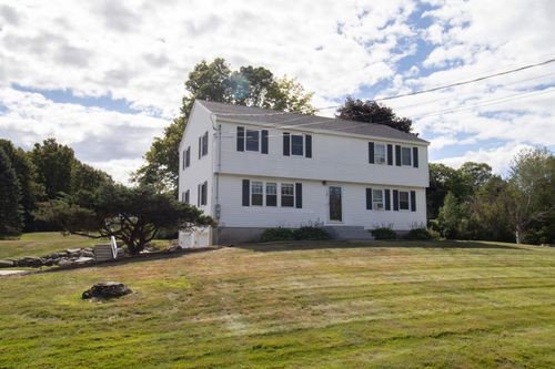 12 Sanderson Road, Greenland, NH, 03840 | Card Image
