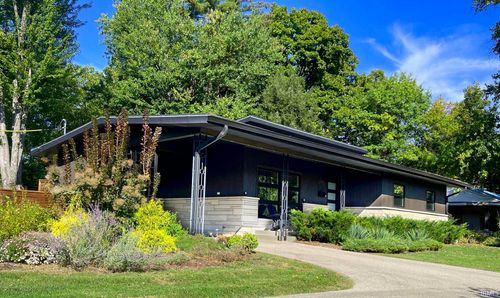 1206 S Nancy St, Bloomington, IN, 47401-6048 | Card Image
