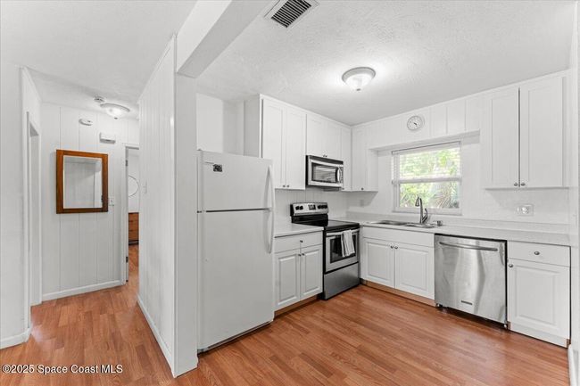 143 Cedar Ave, House other with 3 bedrooms, 2 bathrooms and null parking in Cocoa Beach FL | Image 11