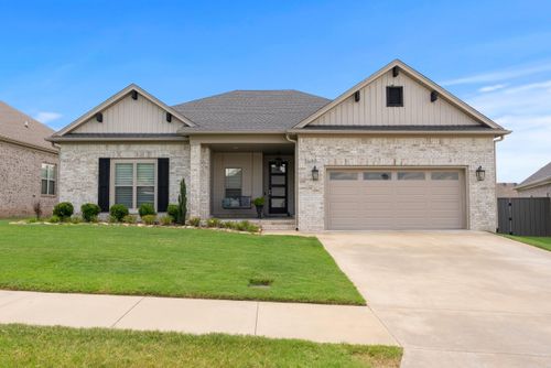 2690 Overcup Dr, Conway, AR, 72034-8074 | Card Image