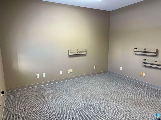 911 Sixth St, Home with 0 bedrooms, 2 bathrooms and null parking in Freeman SD | Image 67