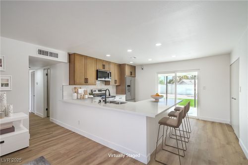 621 Van Ert Ave, North Las Vegas, NV, 89030-4014 | Card Image