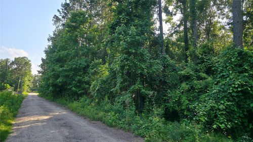 19112 Durham Ct, New Caney, TX, 77357-2510 | Card Image