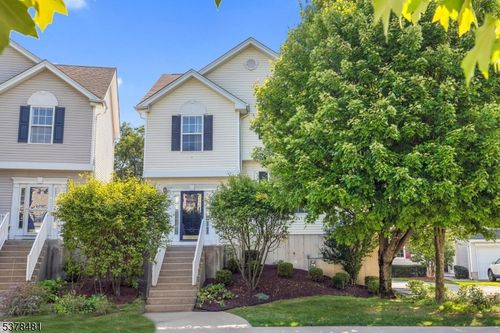 18 Brock Ln, Hackettstown, NJ, 07840-5677 | Card Image