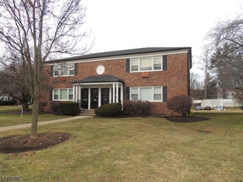 201-201 Pitney Pl, Morristown, NJ, 07960-6194 | Card Image