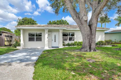 261 Ne 45th St, Oakland Park, FL, 33334 | Card Image