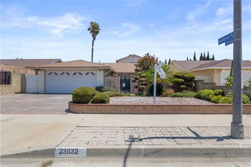 23532 President Ave, Harbor City, CA, 90710-1062 | Card Image