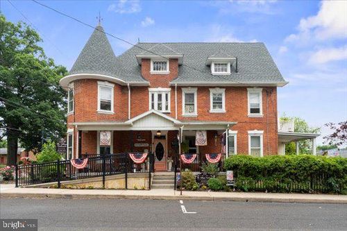 1919 W Point Pike, LANSDALE, PA, 19446-5627 | Card Image