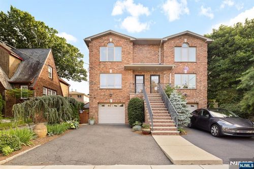 228 Lafayette Ave, Cliffside Park, NJ, 07010-2506 | Card Image