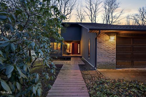 166 Heather Lane, Johnson City, TN, 37601 | Card Image