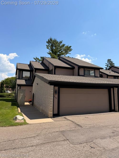 5112 Rock Run, West Bloomfield, MI, 48322-2123 | Card Image