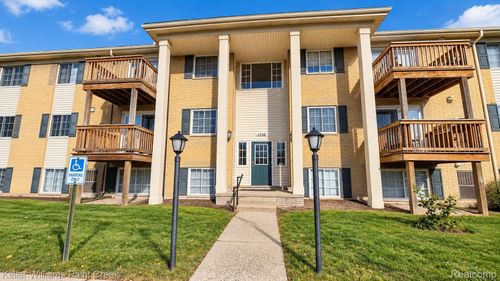 45210 Keding Apt 303 Street, Utica, MI, 48317 | Card Image