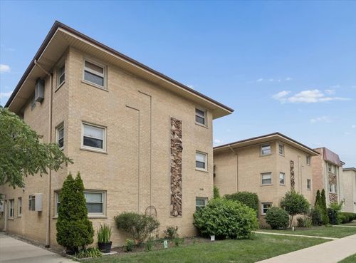 3b-4200 N Keystone Avenue, Chicago, IL, 60641 | Card Image