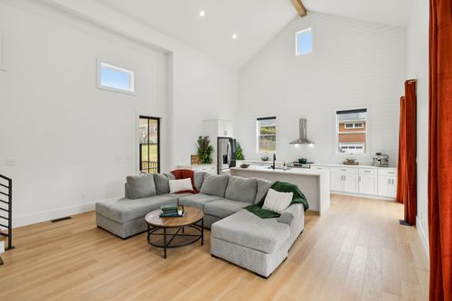 98 Caldwell Dr, Columbia, TN, 38401 | Card Image