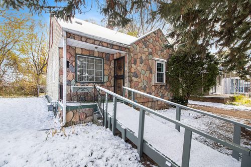 19442 Moenart St, Detroit, MI, 48234-2379 | Card Image