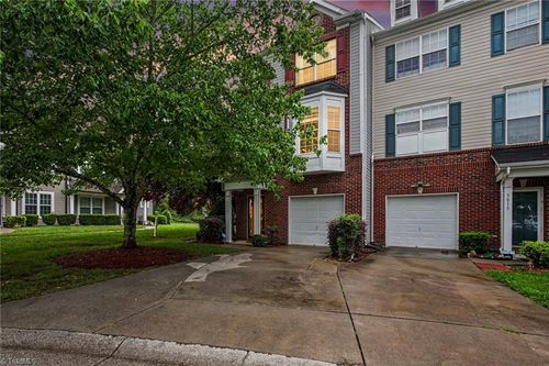 3813 Tarrant Trace Cir, High Point, NC, 27265-3613 | Card Image