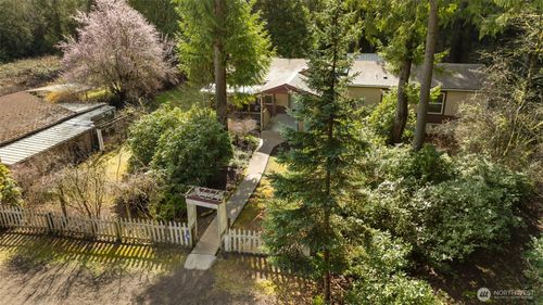 171 Ne Averys Ln, Poulsbo, WA, 98370 | Card Image