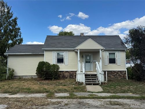 309 W 3rd South St, Mount Olive, IL, 62069-1634 | Card Image