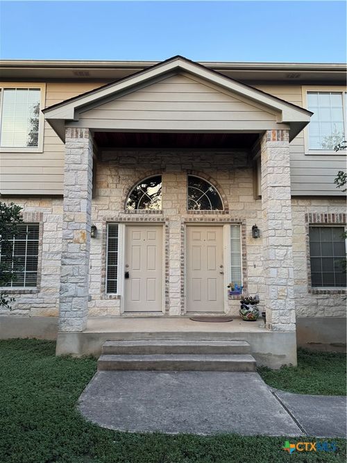 9 Deerfield Dr, Wimberley, TX, 78676-2735 | Card Image