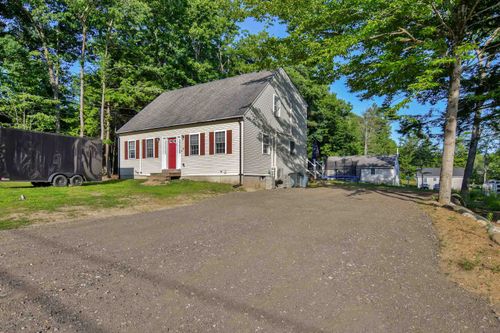 17 Windsor Way, Barnstead, NH, 03225 | Card Image