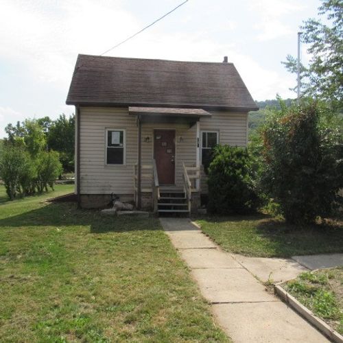 291 Juniata St, New Baltimore, PA, 15553-1016 | Card Image