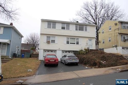 420 Kipp Ave, Hasbrouck Heights, NJ, 07604-2615 | Card Image