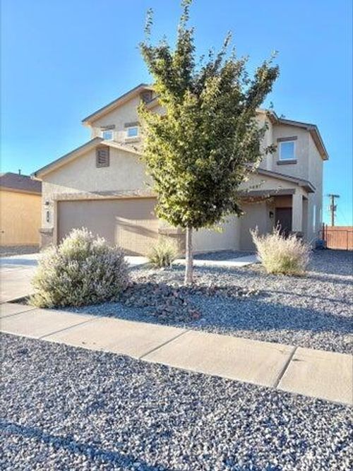 19 Hermanos Loop, Los Lunas, NM, 87031-8049 | Card Image