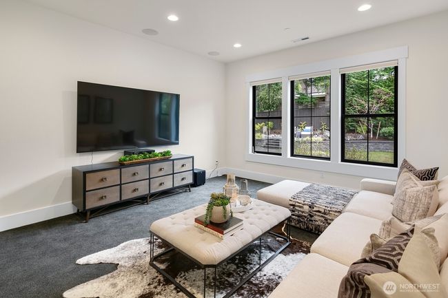 Media Room with 5pt Surround Sound System. | Image 18