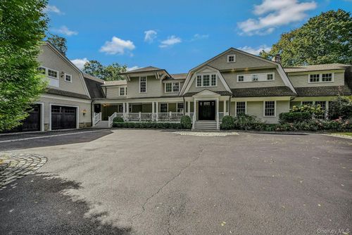 192 Burtis Ln, Syosset, NY, 11791-2526 | Card Image