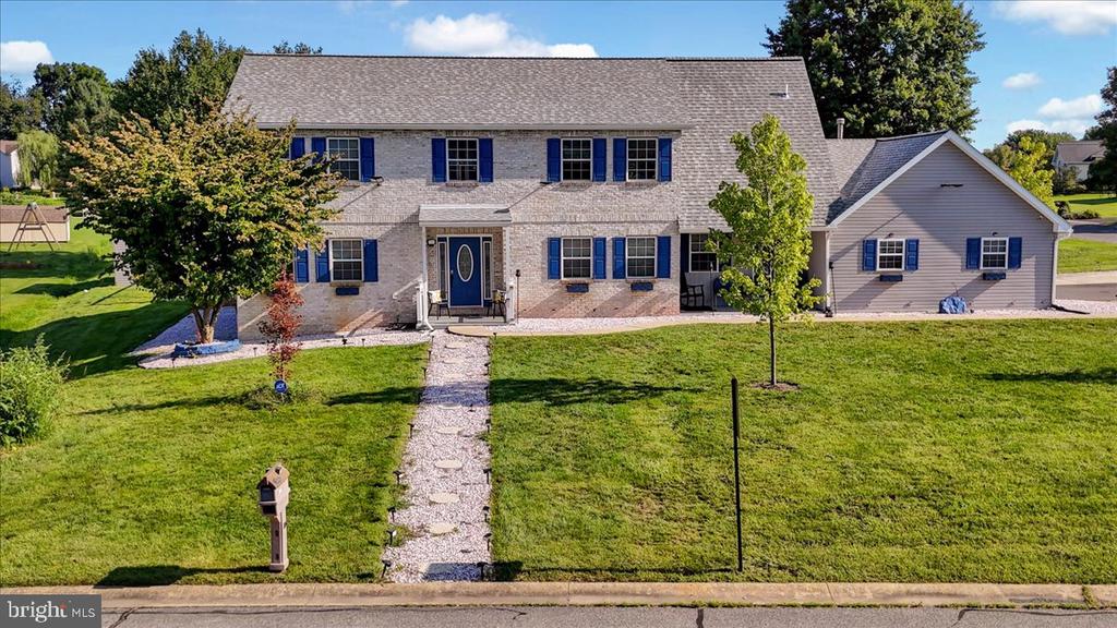 Walnut Tree Dr, Blandon, PA 19510