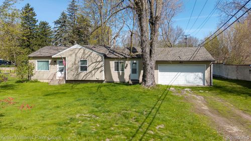 2244 Hammerslea Road, Orion Charter Township, MI, 48359 | Card Image