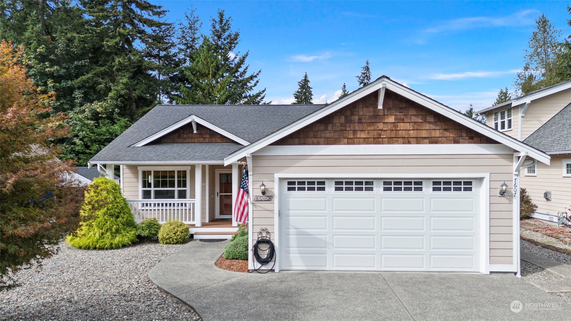 Hoogenraad Pl, Bremerton, WA 98311