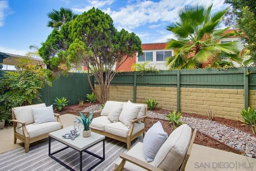 2-7200 Melody Ln, La Mesa, CA, 91942-1405 | Card Image