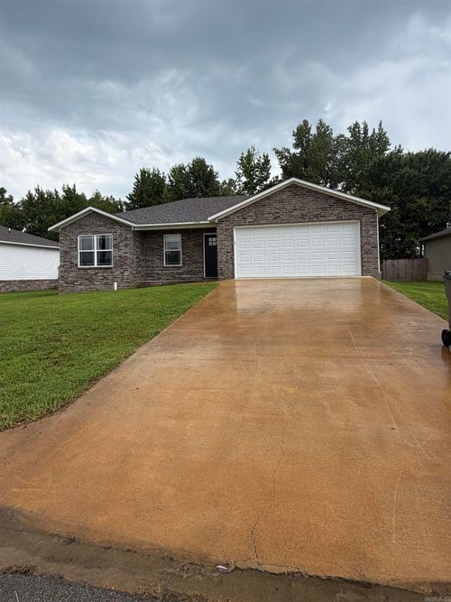 108 Formon Dr, Paragould, AR, 72450-8496 | Card Image