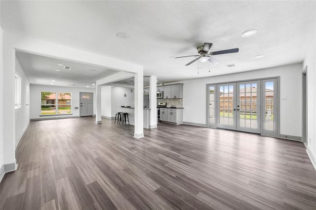 702 Pennington St, House other with 3 bedrooms, 2 bathrooms and 2 parking in Houston TX | Image 12