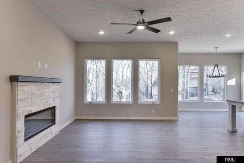 4556 Barksdale, Bellevue, NE, 68123 | Card Image