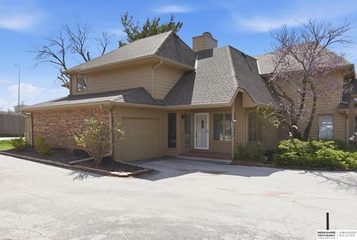 9630 Southby Plz, Omaha, NE, 68124-3774 | Card Image