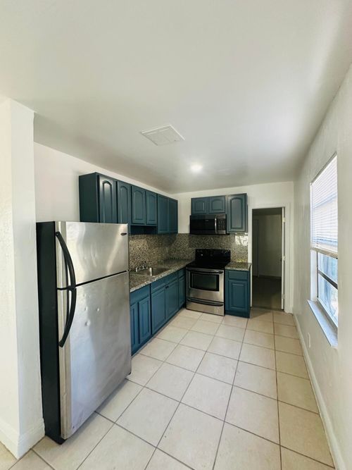 1-2342 Wilson St, Hollywood, FL, 33020-2673 | Card Image