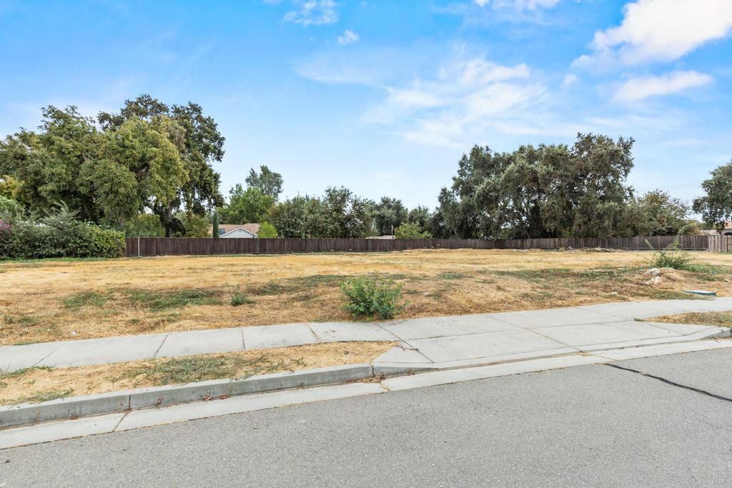 Land in Knights Landing 2