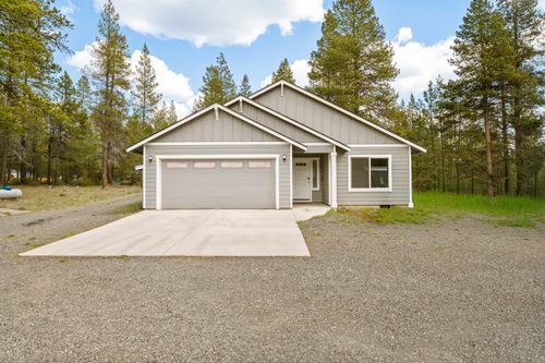 16020 Alpine Dr, La Pine, OR, 97739-9179 | Card Image