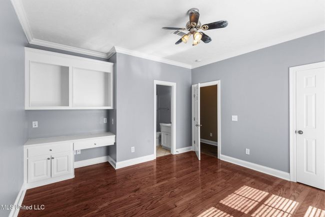 40-web-or-mls-211 Lake Terrace-49 | Image 38