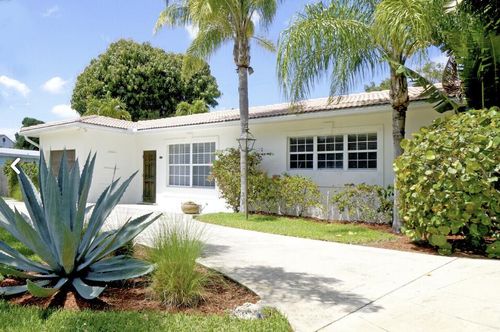2031 Pleasant Dr, Juno Beach, FL, 33408-2629 | Card Image